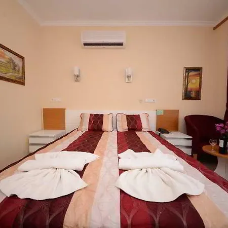 Samira & Hotel