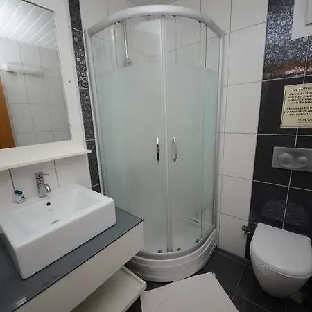 Hotel Samira 3*
