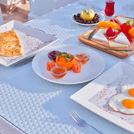 Samira Hotel 3*